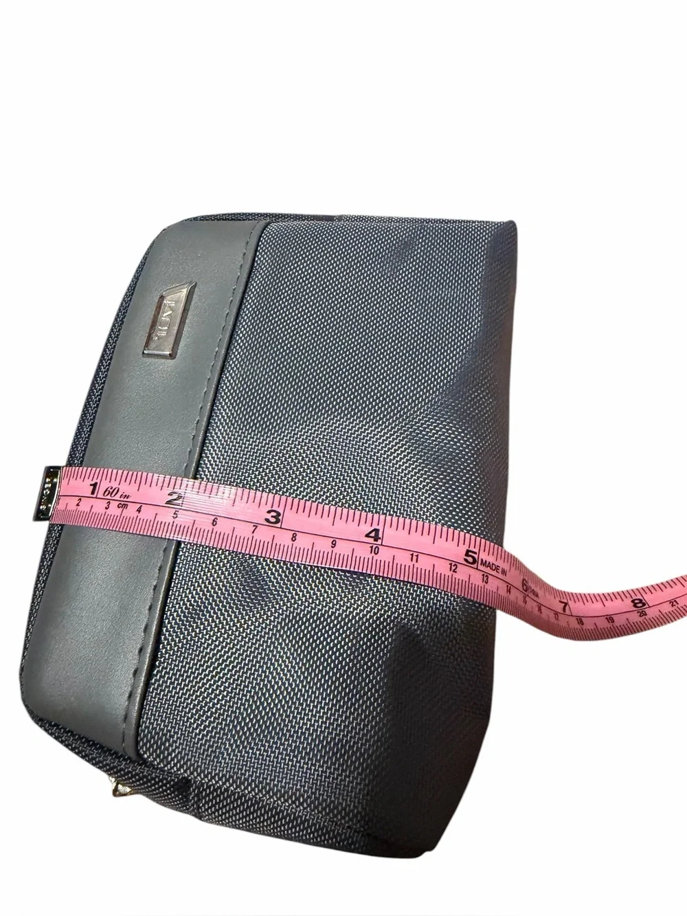 Tumi for Delta One amenity kit. NEW